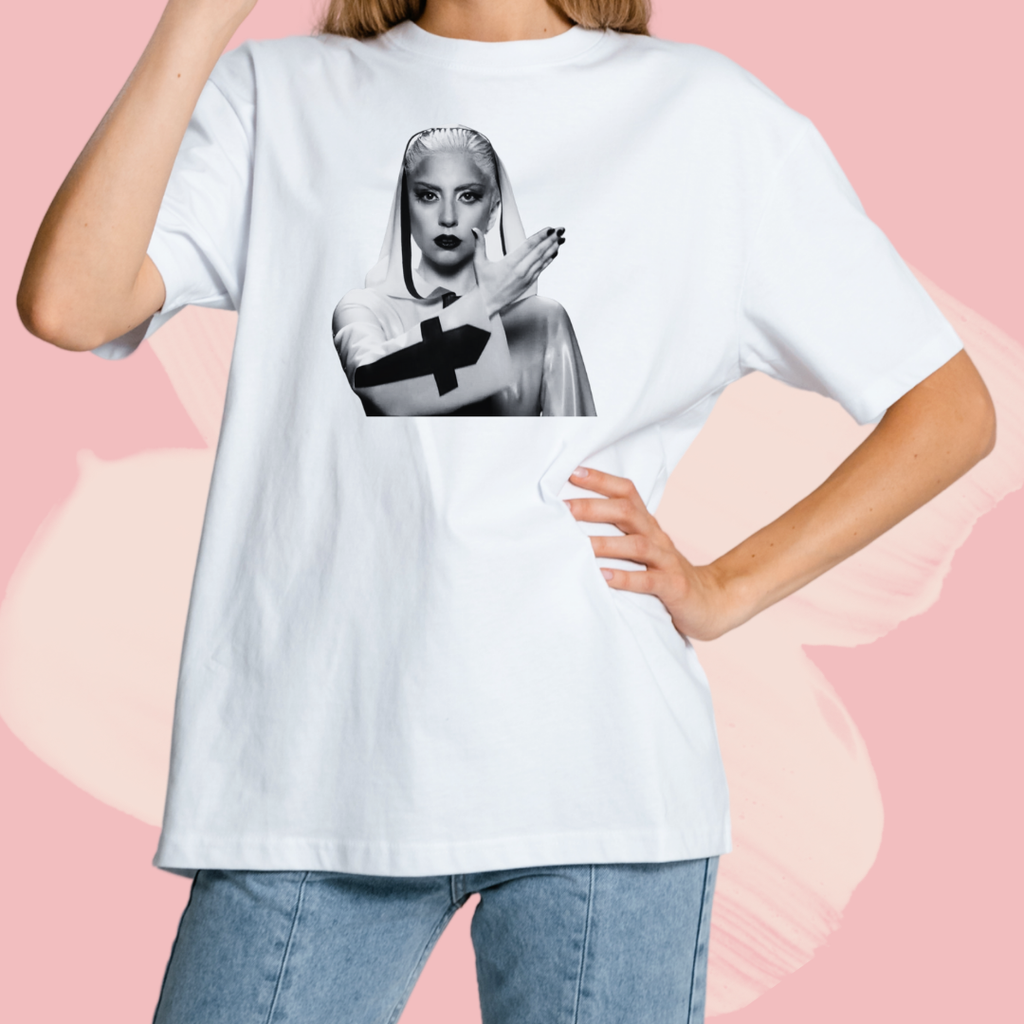 Biały T-shirt oversize bawełniany z nadrukiem lady gaga