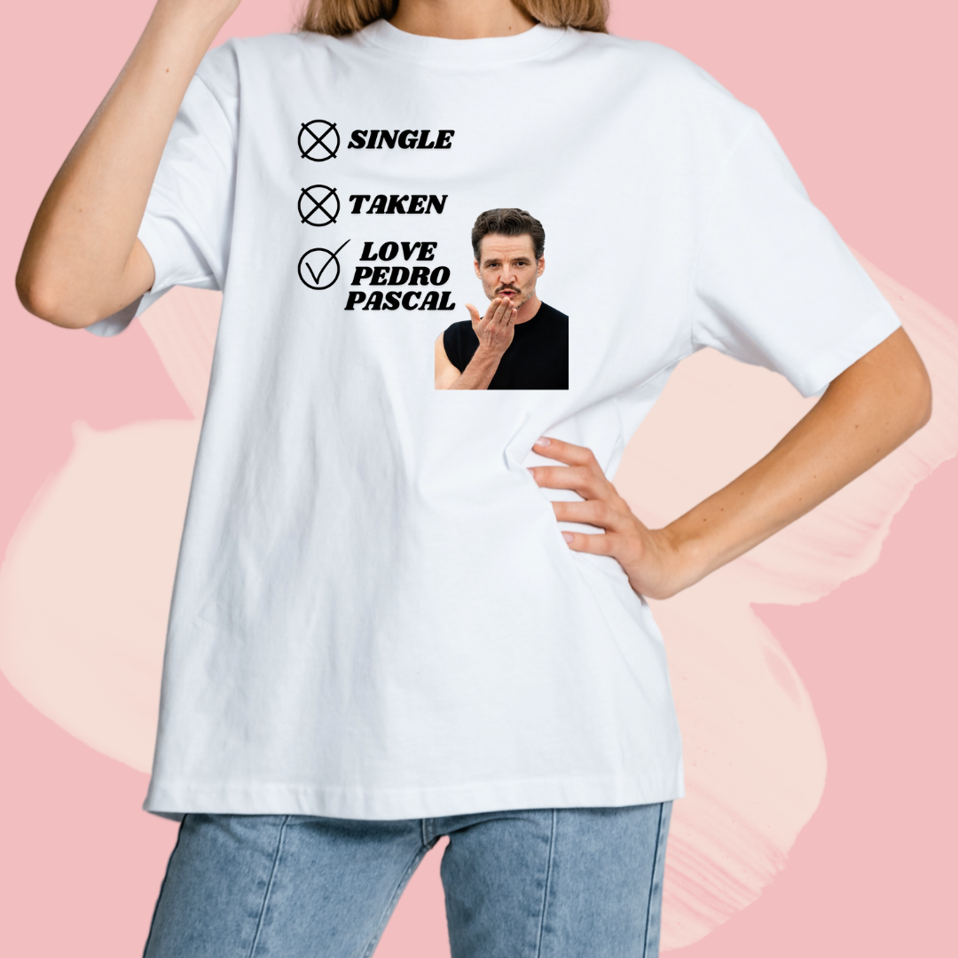 Biały T-shirt oversize bawełniany z nadrukiem love pedro pascal