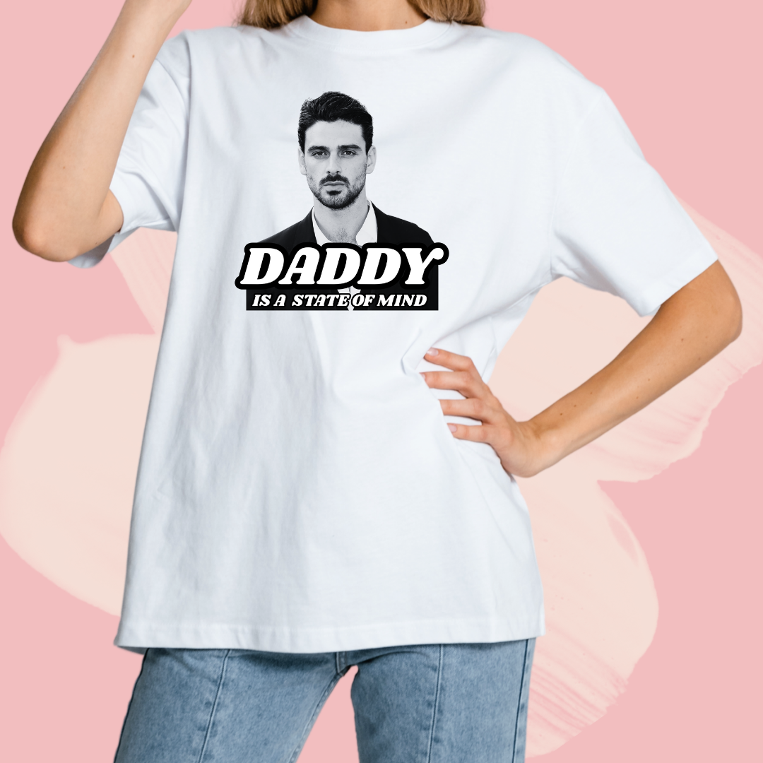 Biały T-shirt oversize bawełniany z nadrukiem michele morrone daddy is a state of mind