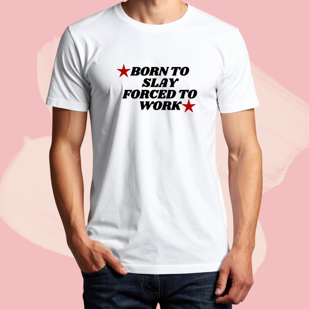 Biały T-shirt oversize bawełniany z nadrukiem born to slay forced to work śmieszny napis