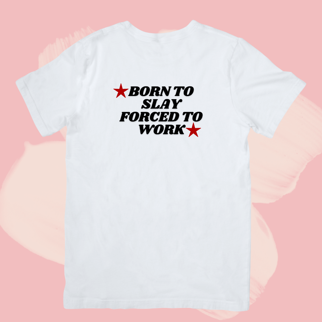 Biały T-shirt oversize bawełniany z nadrukiem born to slay forced to work śmieszny napis